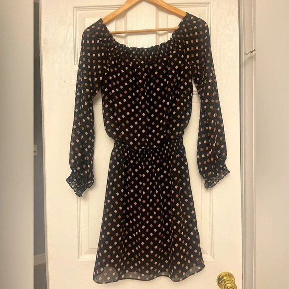 WHITE HOUSE BLACK MARKET off the shoulder long sleeve, geometric dress size XXS - Picture 1 of 3